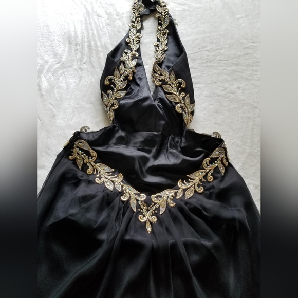 Black Evening Gown Size 8 NWOT - Picture 2 of 7